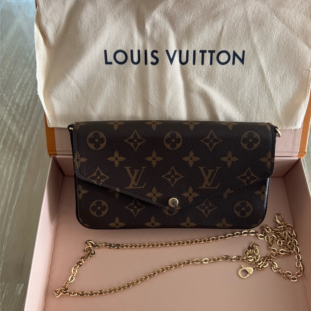 Louis Vuitton Monogram Clutch with Gold Chain